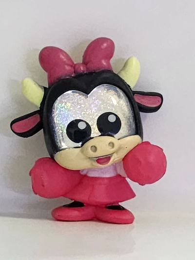 Clarabelle Cow (Exclusive) Academy Disney Doorables