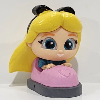 Alice Lets Go Disney Doorables