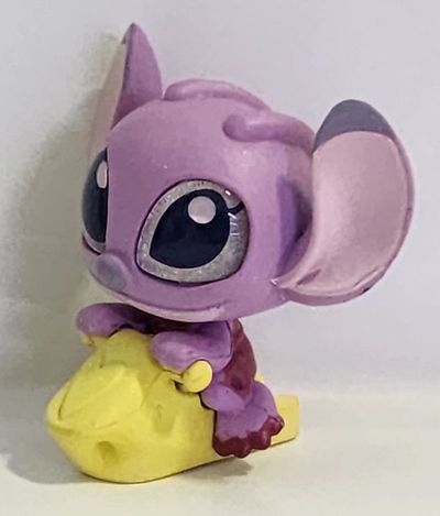 Angel Lets Go Disney Doorables