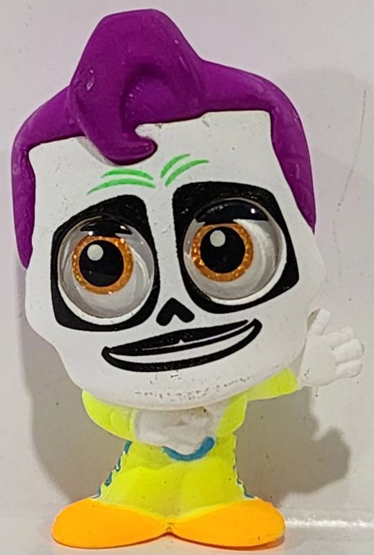Ernesto De La Cruz Neon Glow Disney Doorables