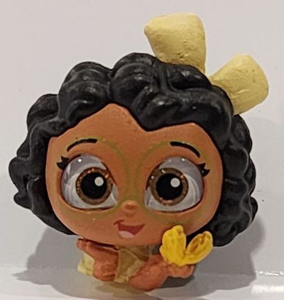 Mirabel Madrigal (Youth) Series 13 Disney Doorables